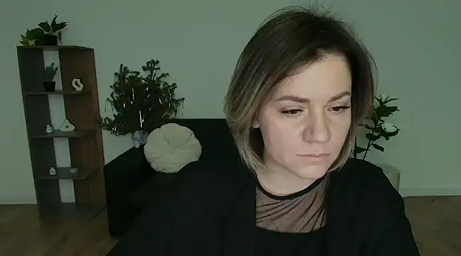Snapshot of MariaSttone chatting on January 4, 3:49 pm MariaSttone online show from January 4, 3:49 pm