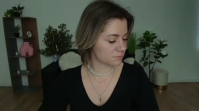 Snapshot of MariaSttone chatting on January 10, 10:50 am MariaSttone online show from January 10, 10:50 am