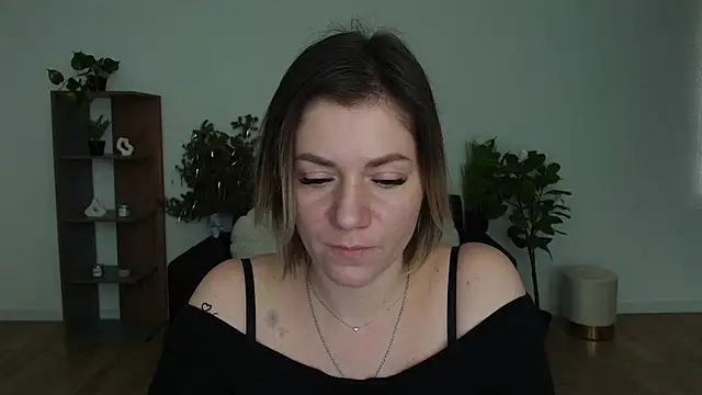 Snapshot of MariaSttone chatting on February 3, 2:34 pm MariaSttone online show from February 3, 2:34 pm
