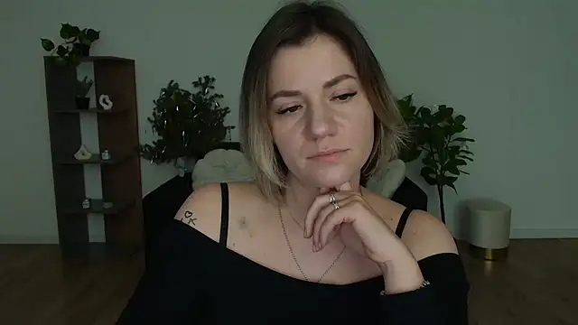 Snapshot of MariaSttone chatting on February 4, 4:29 pm MariaSttone online show from February 4, 4:29 pm