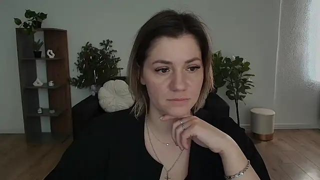 Snapshot of MariaSttone chatting on February 10, 11:57 am MariaSttone online show from February 10, 11:57 am