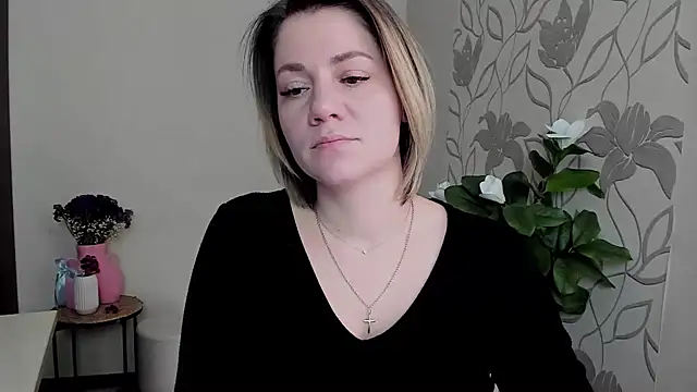 Snapshot of MariaSttone chatting on February 19, 11:49 am MariaSttone online show from February 19, 11:49 am