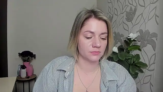 Snapshot of MariaSttone chatting on March 11, 5:57 pm MariaSttone online show from March 11, 5:57 pm