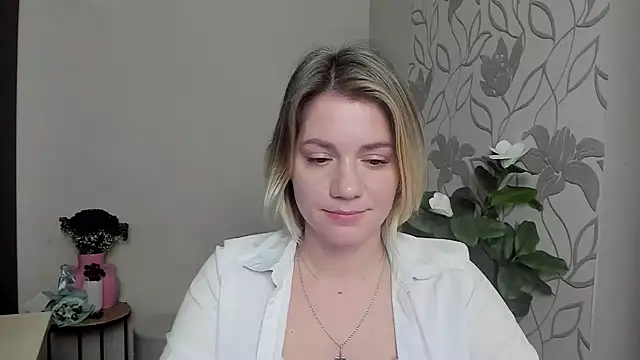 Snapshot of MariaSttone chatting on March 12, 10:59 am MariaSttone online show from March 12, 10:59 am