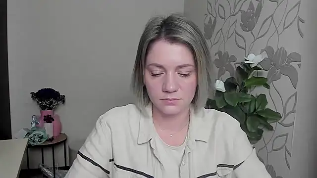 Snapshot of MariaSttone chatting on March 13, 3:28 pm MariaSttone online show from March 13, 3:28 pm