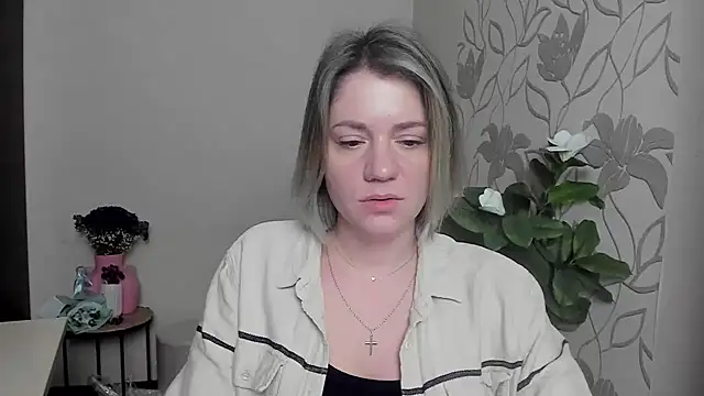 Snapshot of MariaSttone chatting on March 13, 7:28 pm MariaSttone online show from March 13, 7:28 pm