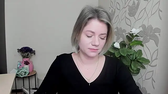 Snapshot of MariaSttone chatting on March 14, 8:32 am MariaSttone online show from March 14, 8:32 am