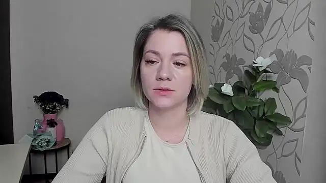 Snapshot of MariaSttone chatting on March 17, 6:32 pm MariaSttone online show from March 17, 6:32 pm
