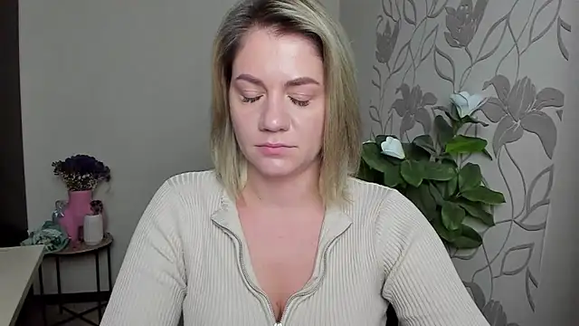 Snapshot of MariaSttone chatting on October 15, 9:26 pm MariaSttone online show from October 15, 9:26 pm