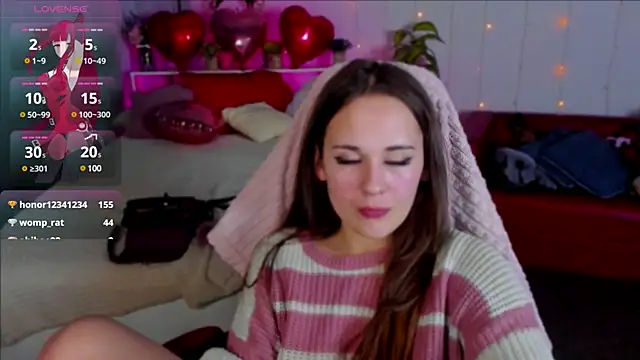 Snapshot of Makima_lee chatting on February 1, 7:44 pm Makima lee online show from February 1, 7:44 pm