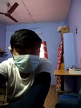 Snapshot of Tamilandteluguboy14 chatting on December 5, 10:24 am Tamilandteluguboy14 online show from December 5, 10:24 am