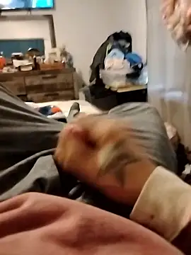 hornygiltz92 online show from January 18, 9:18 pm