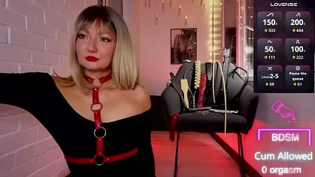 Snapshot of Sandralawrence chatting on October 28, 9:28 pm Sandralawrence online show from October 28, 9:28 pm