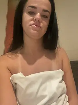 English-Chloe96 online show from February 4, 5:24 am