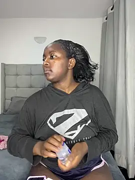 Snapshot of prettiepearl chatting on September 8, 7:57 pm prettiepearl online show from September 8, 7:57 pm