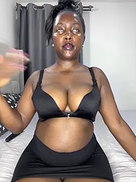 Snapshot of prettiepearl chatting on November 24, 8:19 pm prettiepearl online show from November 24, 8:19 pm