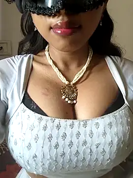 sandy naughty online show from February 27, 8:39 am