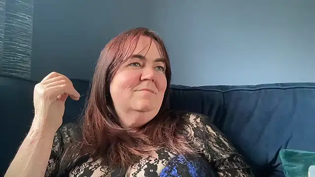 Snapshot of curvy-milf-abbie chatting on May 16, 12:26 pm curvy-milf-abbie online show from May 16, 12:26 pm