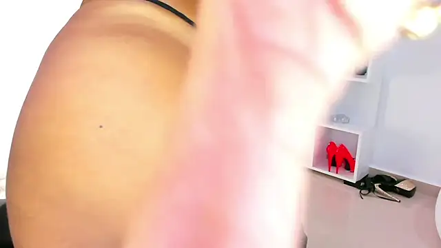 sofialina online show from March 29, 7:25 pm