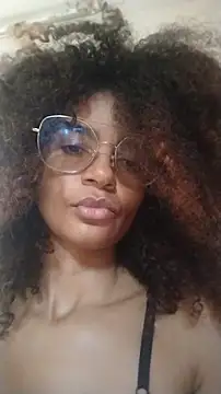 Snapshot of Emanuelle_manu chatting on February 17, 11:18 am Emanuelle manu online show from February 17, 11:18 am