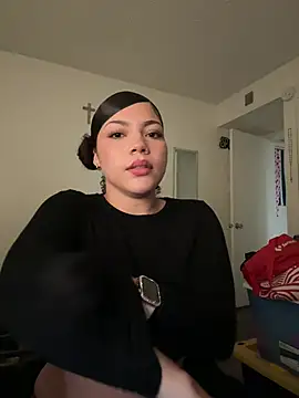 ladylavish online show from December 15, 8:19 am