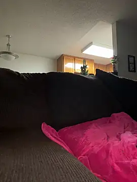 ladylavish online show from December 20, 6:40 am