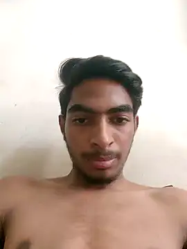 Snapshot of biggboyzz chatting on December 28, 8:16 am biggboyzz online show from December 28, 8:16 am