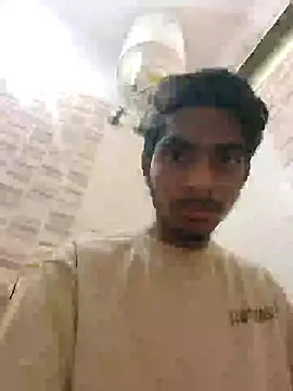 Snapshot of biggboyzz chatting on January 15, 5:50 am biggboyzz online show from January 15, 5:50 am