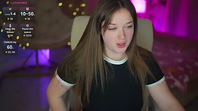 DonnaLustt online show from March 19, 7:01 am