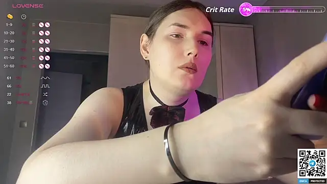 Snapshot of Maria_Bowie chatting on October 26, 7:47 am Maria Bowie online show from October 26, 7:47 am