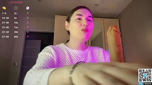 Maria Bowie online show from April 10, 8:08 am