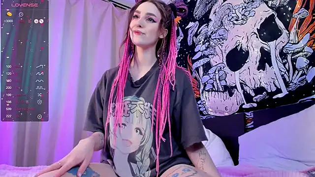 kissthasky online show from February 7, 2:26 pm