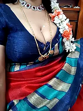 Snapshot of amala_ss chatting on February 1, 10:59 am amala ss online show from February 1, 10:59 am