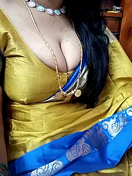 Snapshot of amala_ss chatting on February 10, 1:44 pm amala ss online show from February 10, 1:44 pm