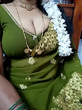 Snapshot of amala_ss chatting on February 21, 1:11 pm amala ss online show from February 21, 1:11 pm