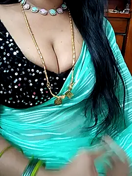 Snapshot of amala_ss chatting on March 10, 10:59 am amala ss online show from March 10, 10:59 am