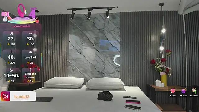 julietha taylor online show from April 11, 12:04 am