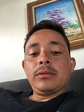 isacalejandroo online show from January 15, 7:12 pm