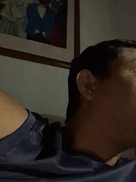 isacalejandroo online show from January 31, 6:02 am