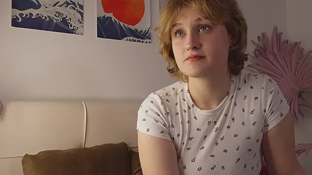 tiffannyjons online show from December 19, 6:12 pm