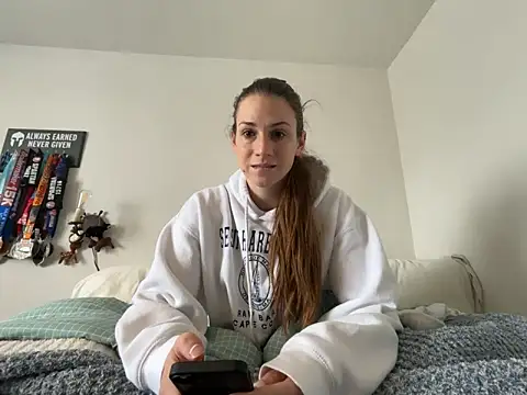 MissSwitch online show from January 9, 3:34 pm