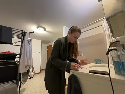 MissSwitch online show from January 20, 12:39 pm