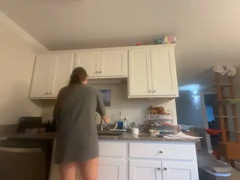 MissSwitch online show from September 26, 11:25 am