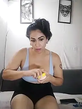 Rosy sexxx online show from May 14, 1:56 am