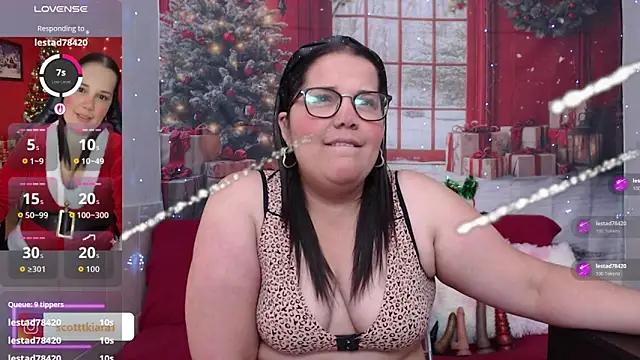 Snapshot of kiara_scottt chatting on December 2, 9:14 am kiara scottt online show from December 2, 9:14 am