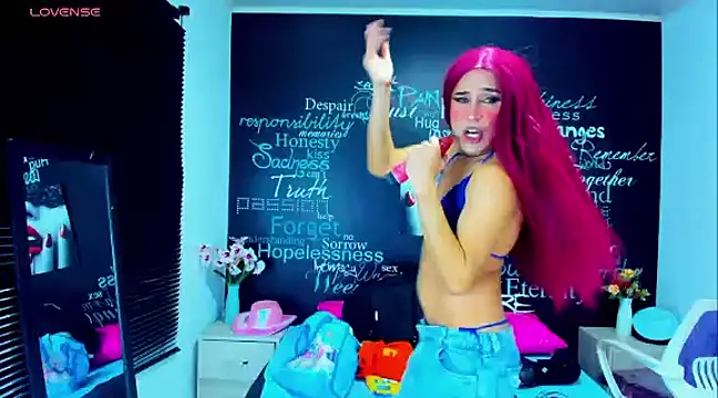 DarianaGia online show from December 10, 11:22 am