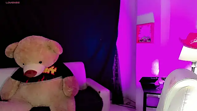 dollswit01 online show from March 6, 3:57 am