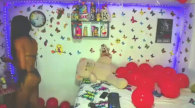 Snapshot of marianaoficial249701 chatting on February 11, 12:48 pm marianaoficial249701 online show from February 11, 12:48 pm