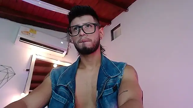 Colby brown03 online show from February 13, 7:32 pm