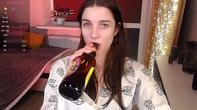 Abigail Wills online show from February 12, 12:27 am